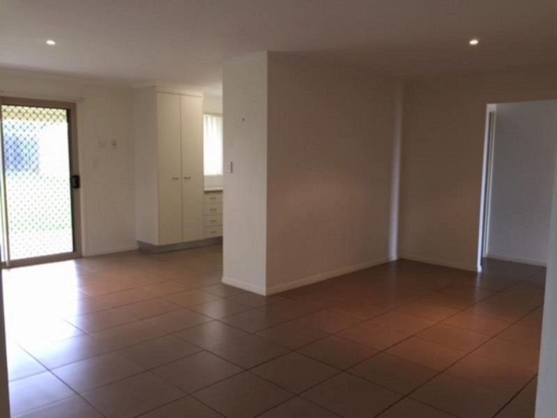 8 Corella Drive, Gracemere QLD 4702